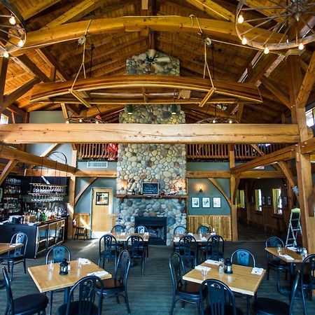 Heather Mountain Lodge Rogers Pass ภายนอก รูปภาพ
