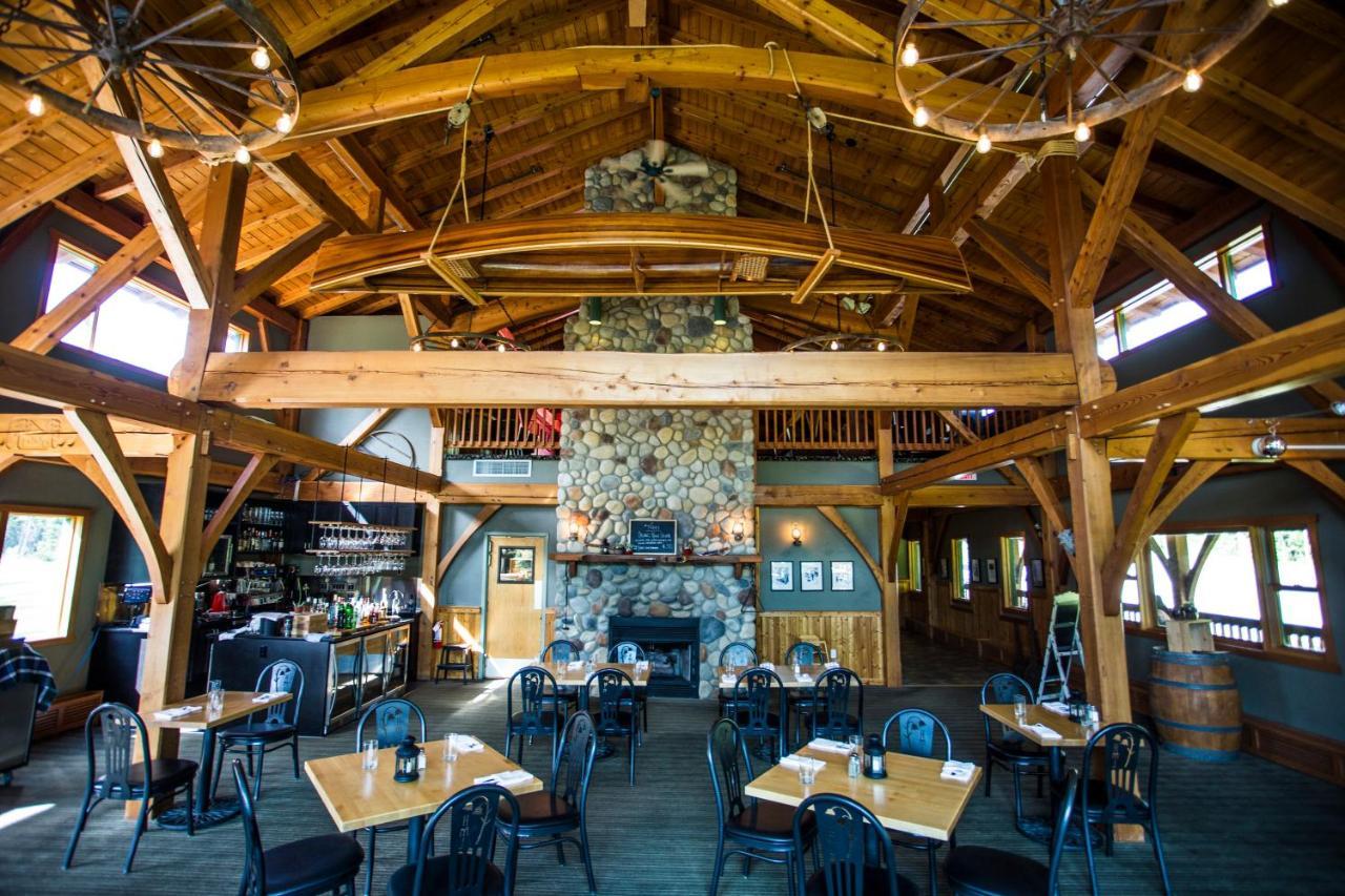 Heather Mountain Lodge Rogers Pass ภายนอก รูปภาพ