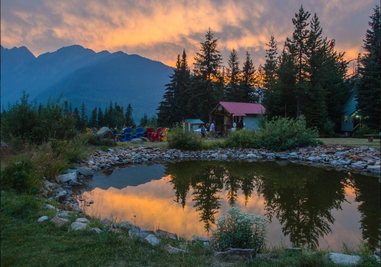 Heather Mountain Lodge Rogers Pass ภายนอก รูปภาพ