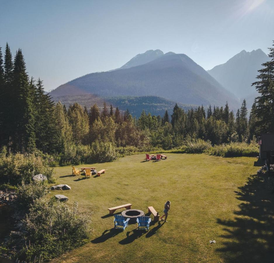 Heather Mountain Lodge Rogers Pass ภายนอก รูปภาพ