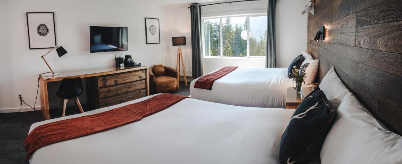 Heather Mountain Lodge Rogers Pass ภายนอก รูปภาพ