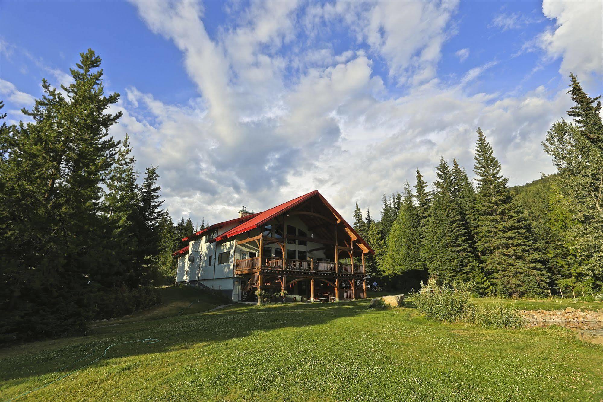 Heather Mountain Lodge Rogers Pass ภายนอก รูปภาพ